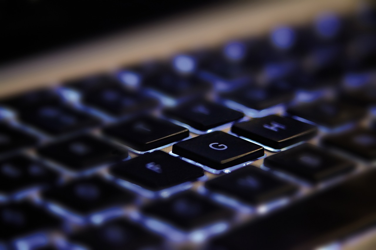 entdecken sie die neuesten trends und technologien im bereich hardware. von leistungsstarken prozessoren bis hin zu innovativen grafikkarten, finden sie alles, was sie benötigen, um ihr system zu optimieren und ihre leistung zu steigern.