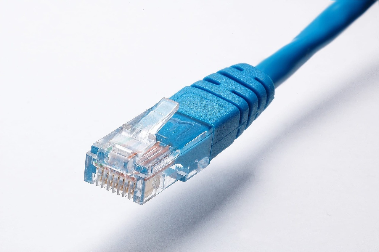 erfahren sie alles über hardware-sicherheit: schutzmaßnahmen, technologien und best practices zur sicherung ihrer geräte und daten vor bedrohungen und angriffen.